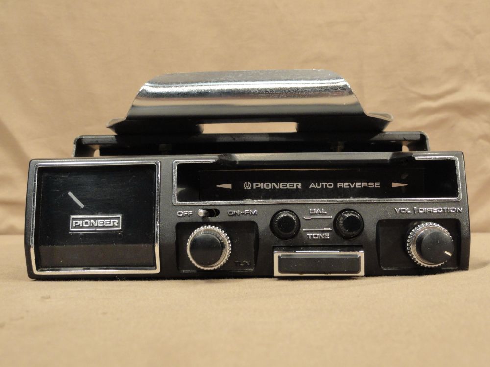 VTG RARE 1964 PIONEER KP300 STEREO CASSETTE CAR RADIO UNDER DASH MOUNT INC
