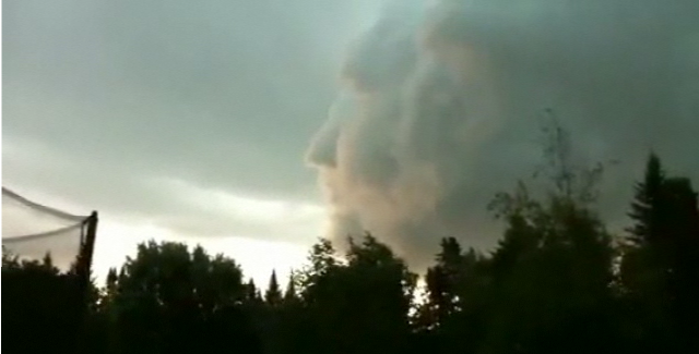 Video-Faceinthecloudscaughtduringstorm-Yahoo_1312647713972.png?t=1312647793