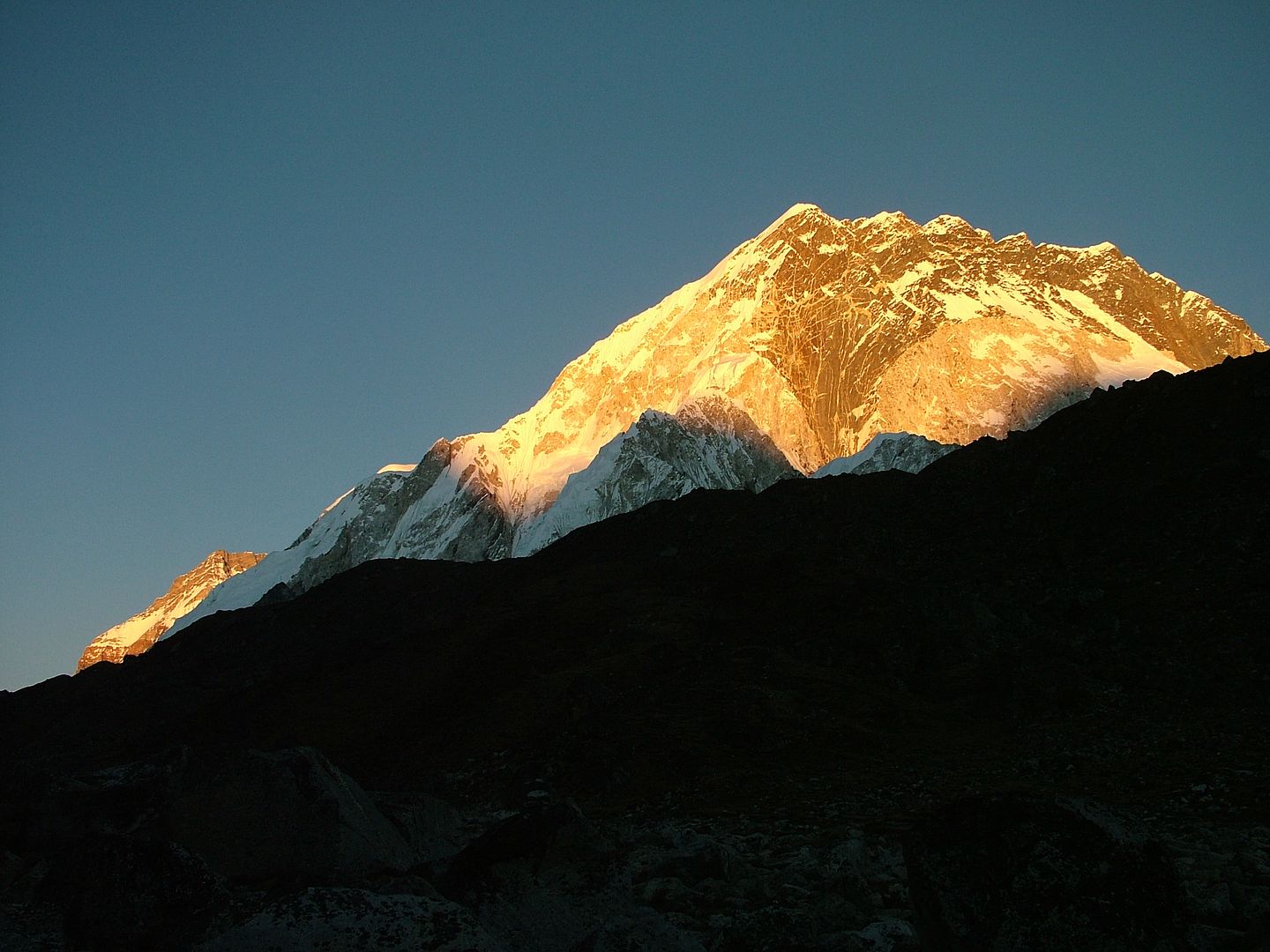 himalayan mountains photo: Himalayan Wonders Nuptse.jpg